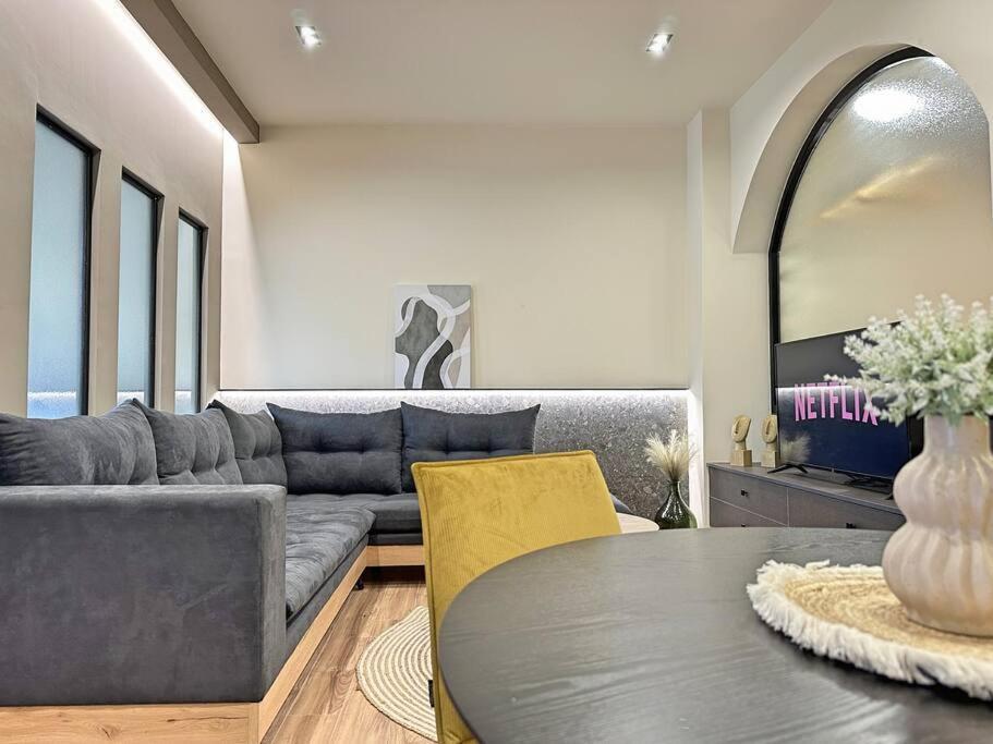 Oasis Luxury Apartments Эретрия Экстерьер фото